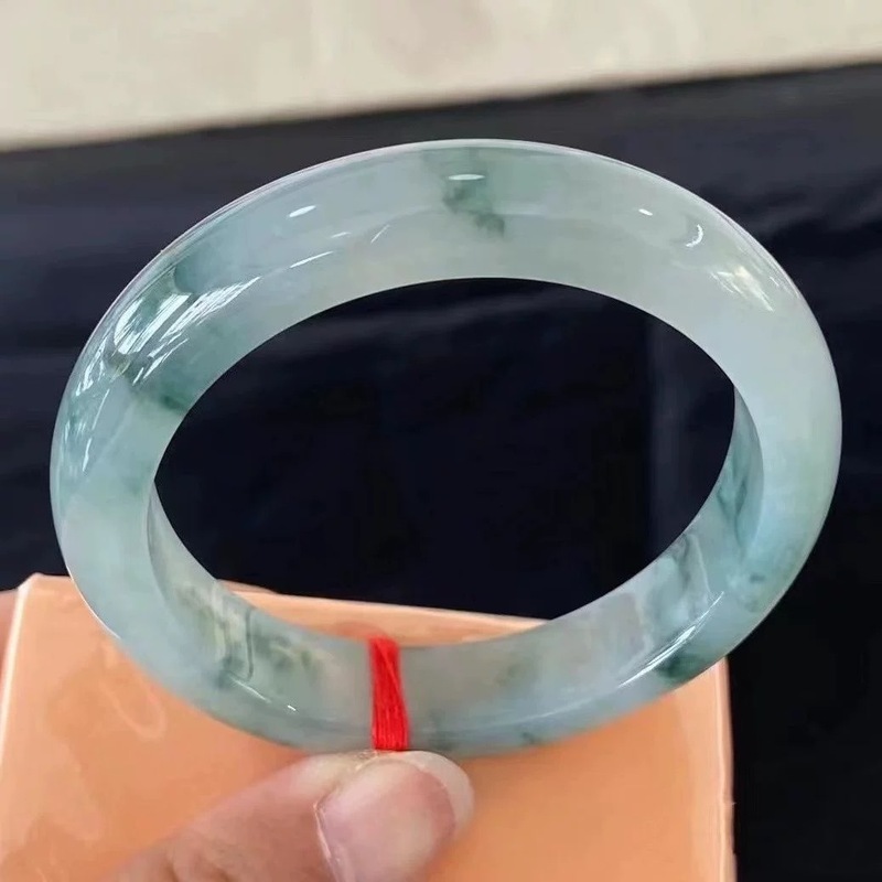 سوار نسائي من اليشم الميانماري - مراجعة Bracelets وسعره