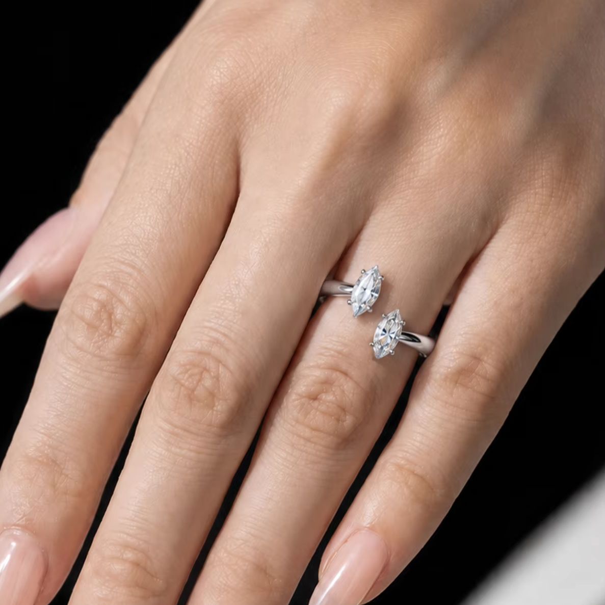 خاتم من الفضة الإسترلينية عيار - مراجعة Moissanite Engagement Ring 1 Carat وسعره