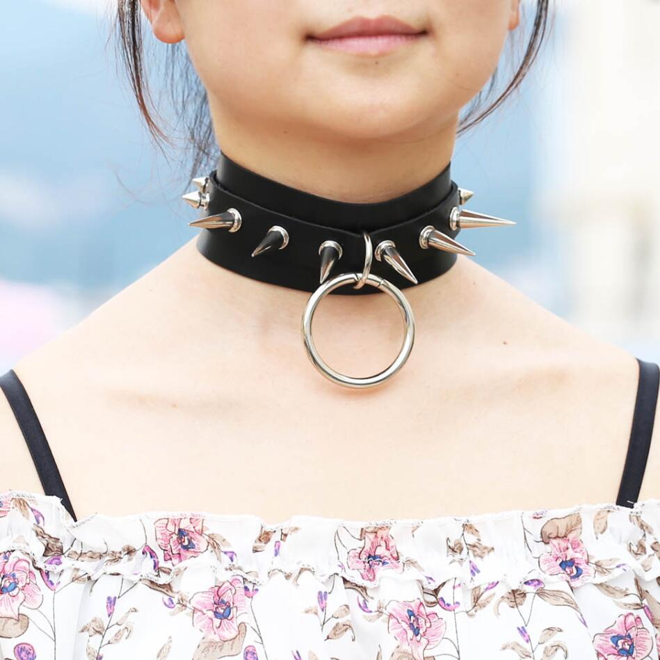 طويلة مدببة المختنق الشرير طوق - مراجعة Goth Punk Spike Choker وسعره
