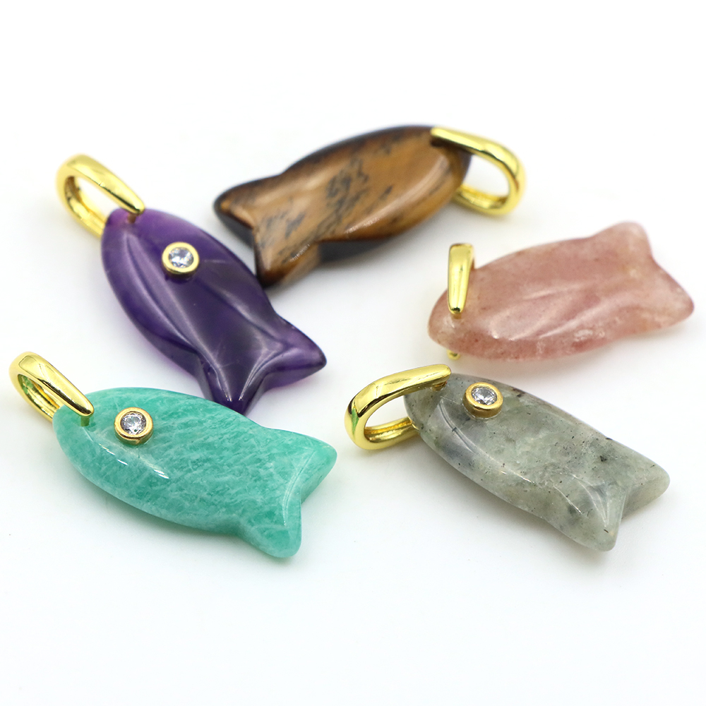 قلادة حجر طبيعي على شكل سمكة ب - مراجعة Crystal Pendant Necklace Natural Stone وسعره